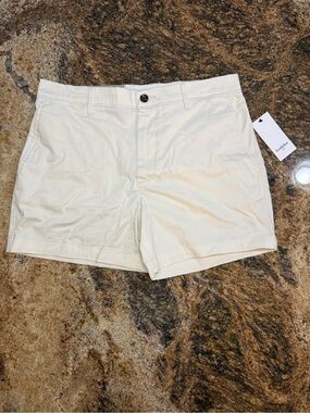 Goodfellow & Co Cream Flat-Front Men’s Shorts